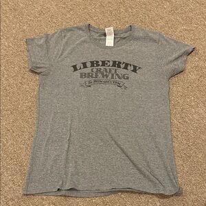 Gildan Gray Women's Short Sleeve Tee